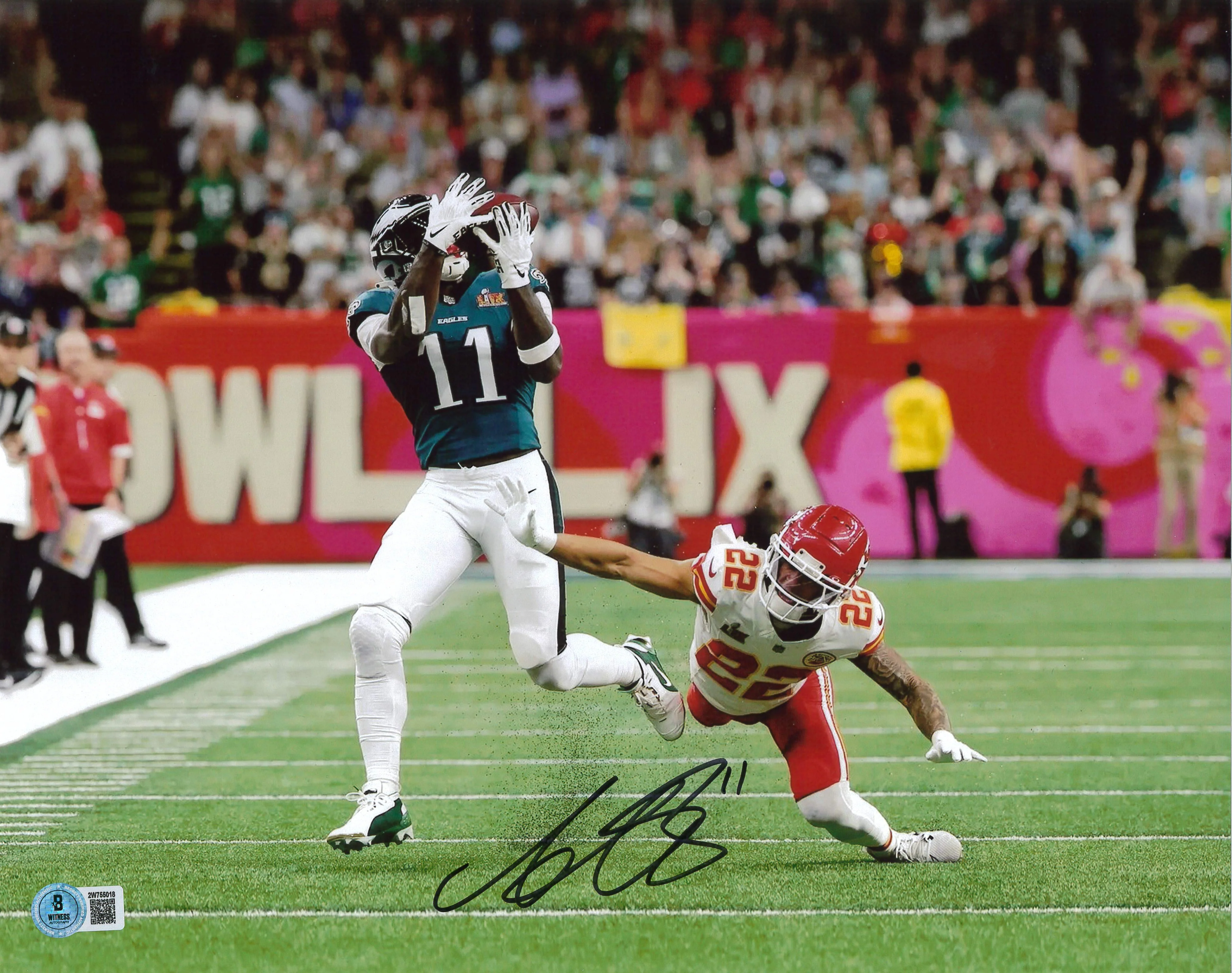 AJ Brown Super Bowl LIX Catch Philadelphia Eagles Autographed 16" x 20" Football Photo