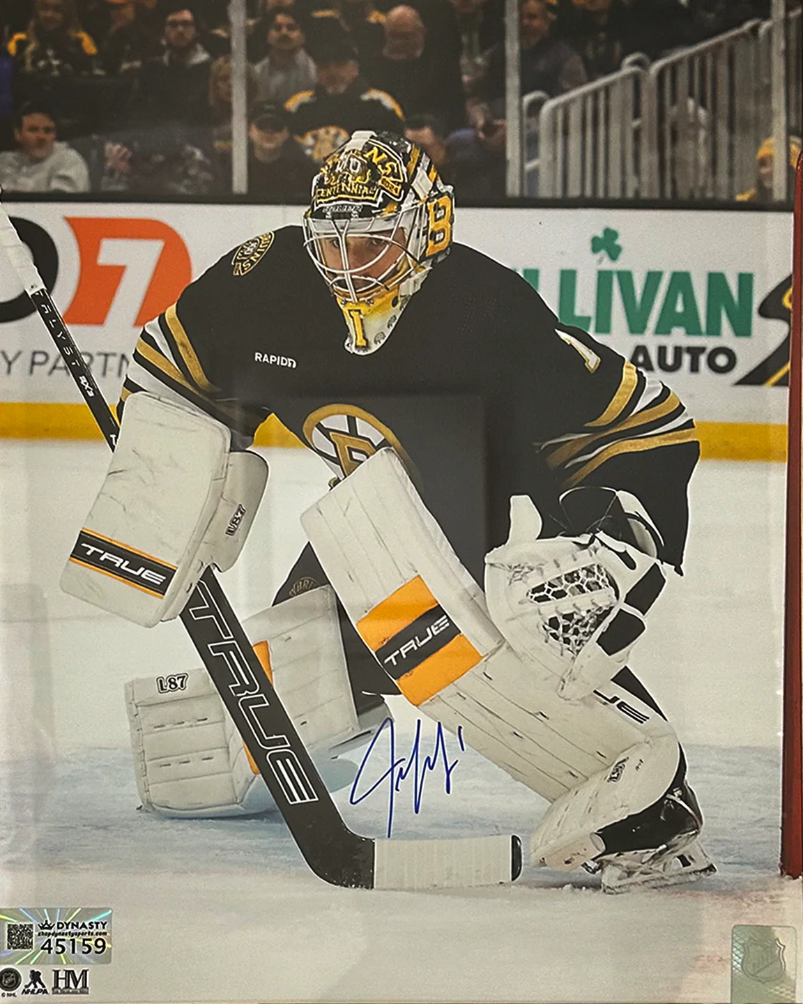 Jeremy Swayman in Goal Boston Bruins Autographed 16" x 20" Hockey Photo - Image 2