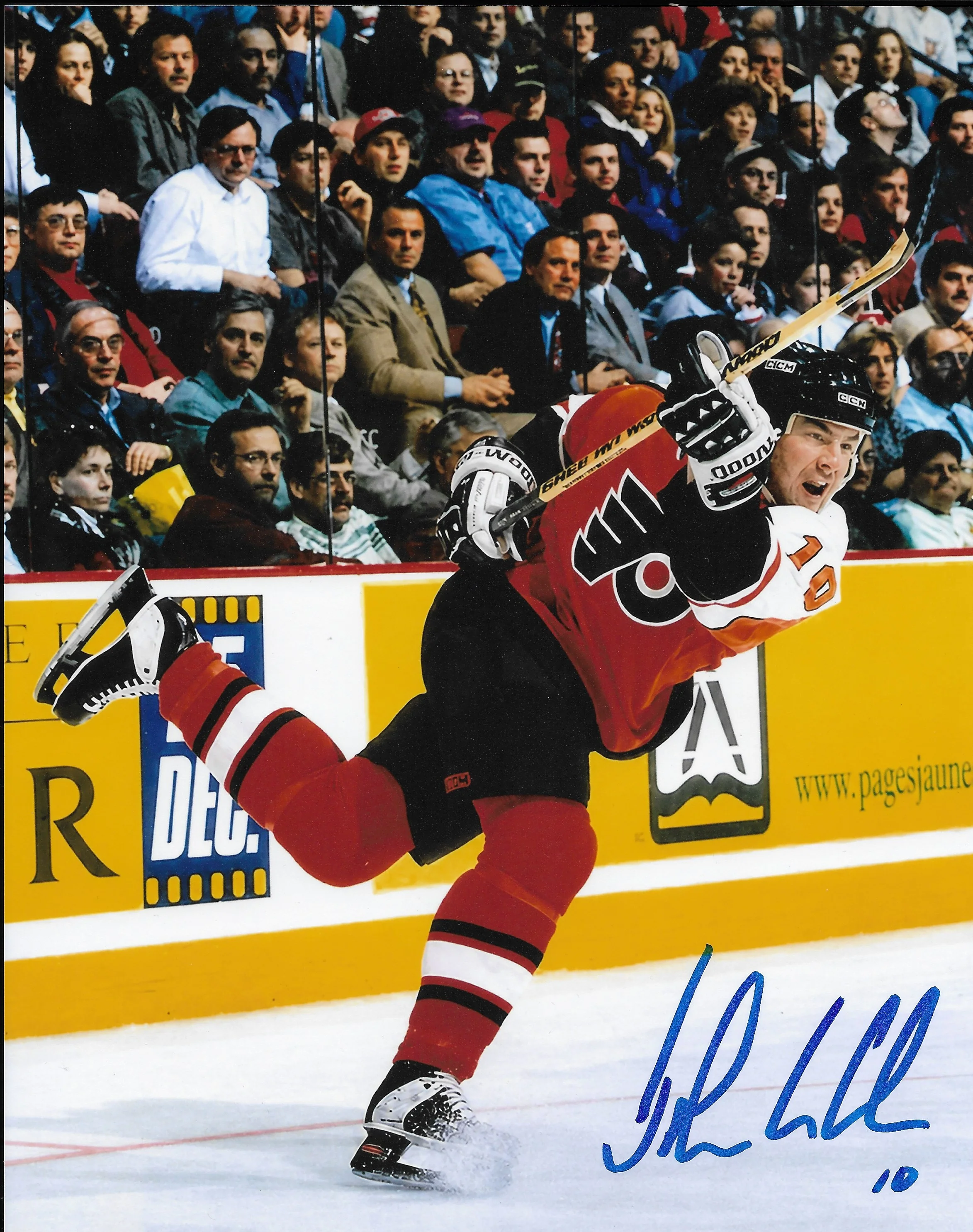 John LeClair Slapshot Philadelphia Flyers Autographed 8" x 10" Hockey Photo