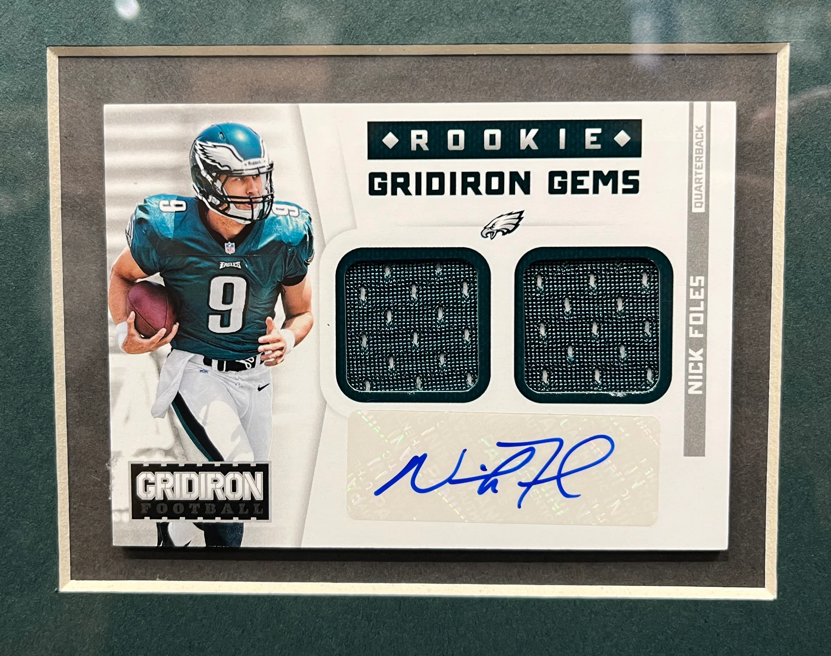 Nick Foles Super Bowl LII Philadelphia Eagles 8x10 Framed Photo with Autographed Jersey Patch Card - Image 3