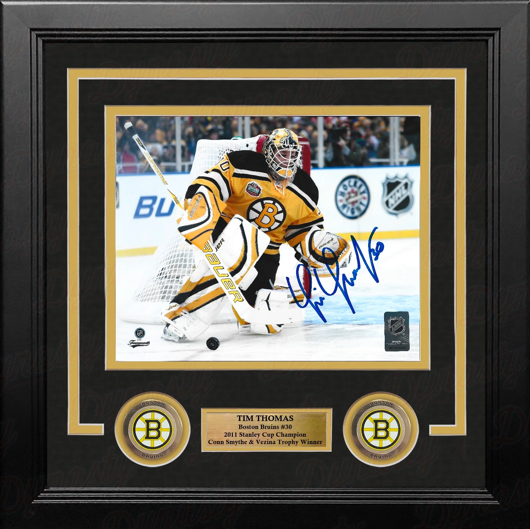 Tim Thomas 2010 Winter Classic Action Boston Bruins Autographed 8" x 10" Framed Hockey Photo