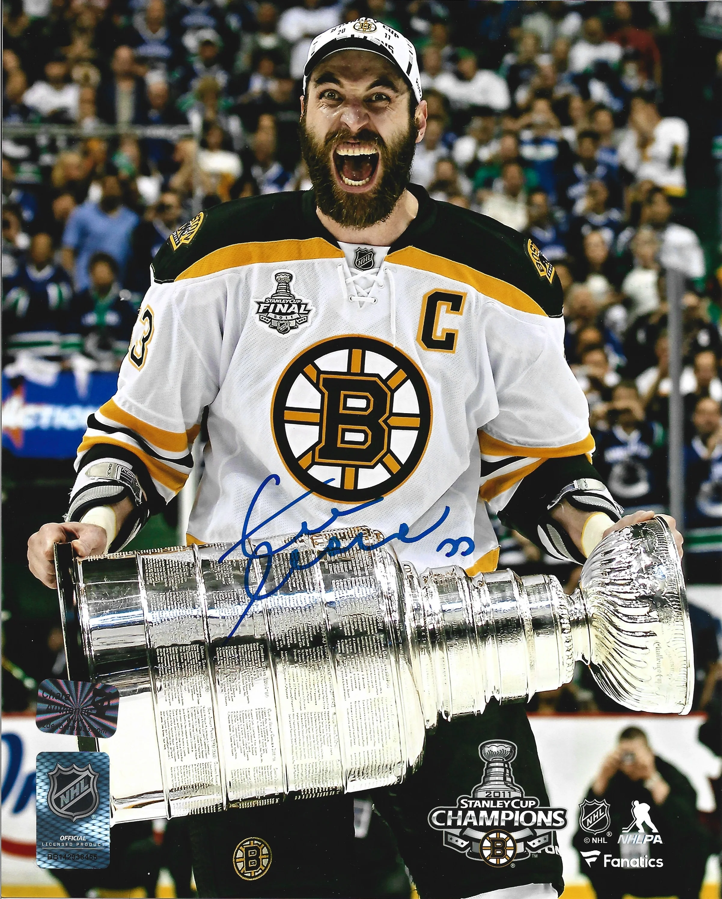 Zdeno Chara 2011 Stanley Cup Boston Bruins Autographed 8" x 10" Hockey Photo - Image 2